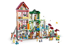 LEGO Friends Heartlake City Apartments and Stores – 42670