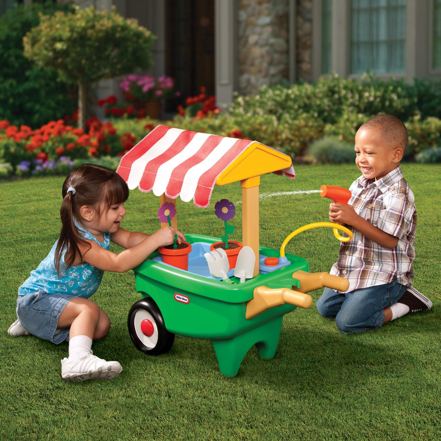 2-in-1 Garden Cart & Wheelbarrow - Official Little Tikes Website