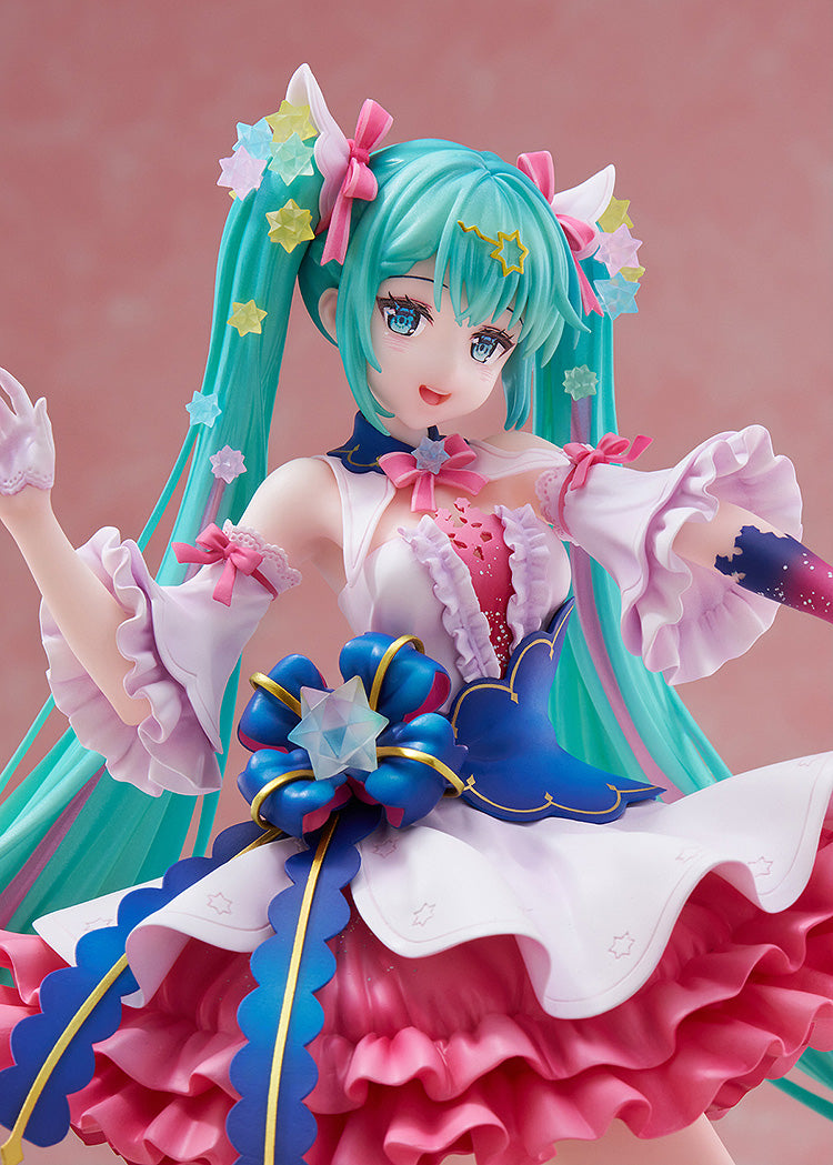 Creators Collection Figure Hatsune Miku: Rosuuri Ver. Figure