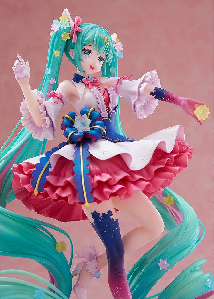 Creators Collection Figure Hatsune Miku: Rosuuri Ver. Figure