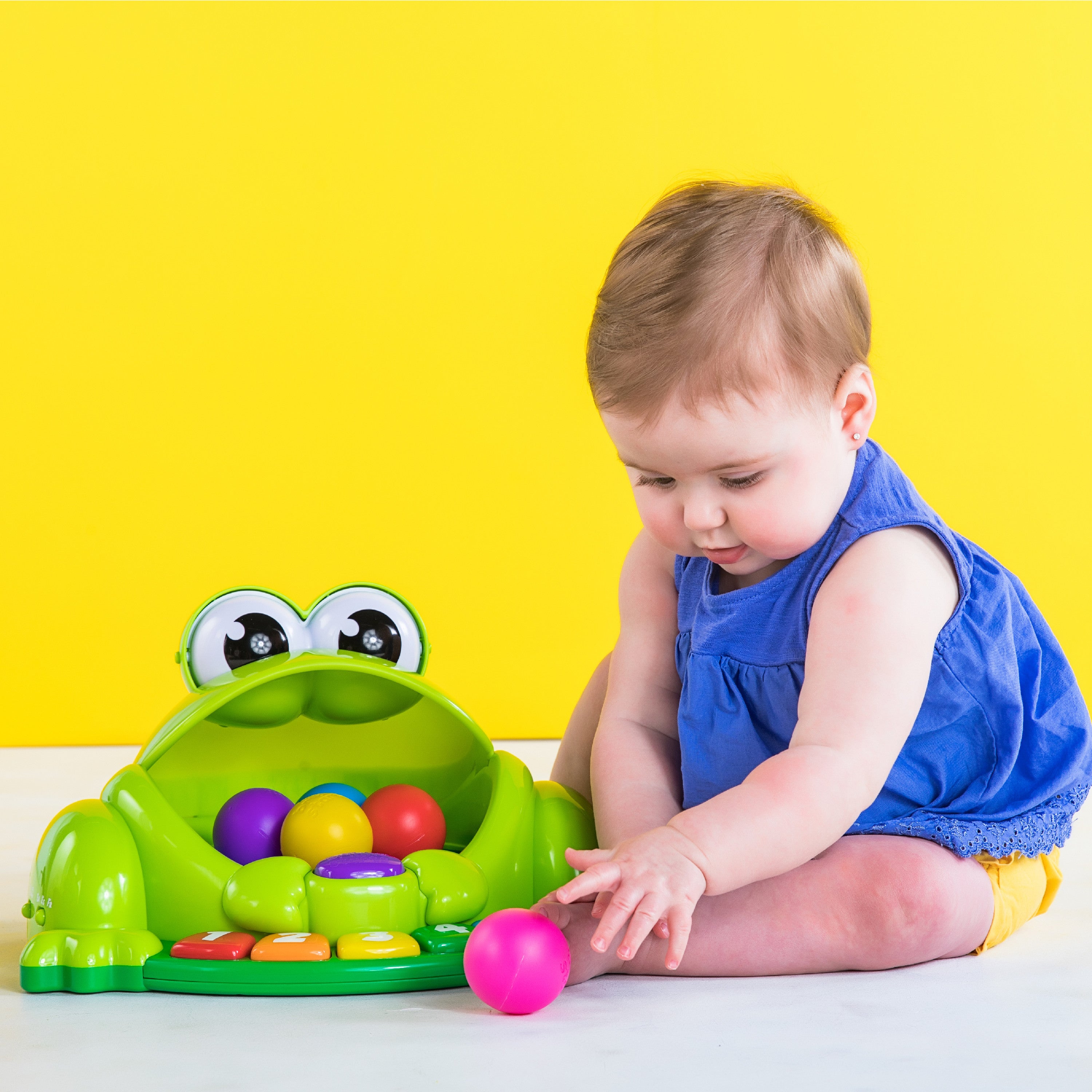 Bright Starts Pop & Giggle Pond Frog Ball Popper Baby Toy
